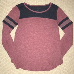 Aeropostale long sleeve t